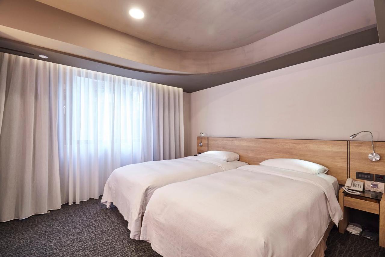 Simple + Hotel Taipei Extérieur photo
