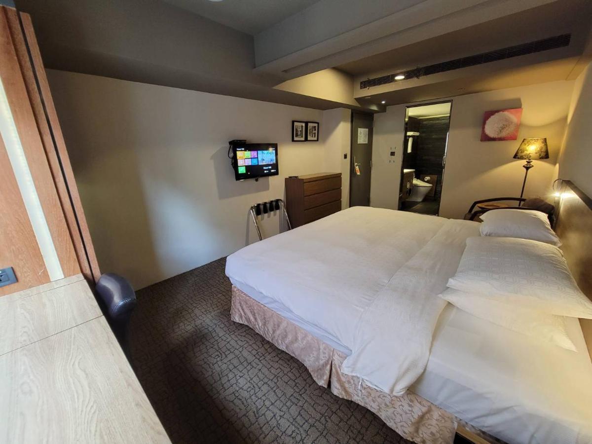 Simple + Hotel Taipei Extérieur photo