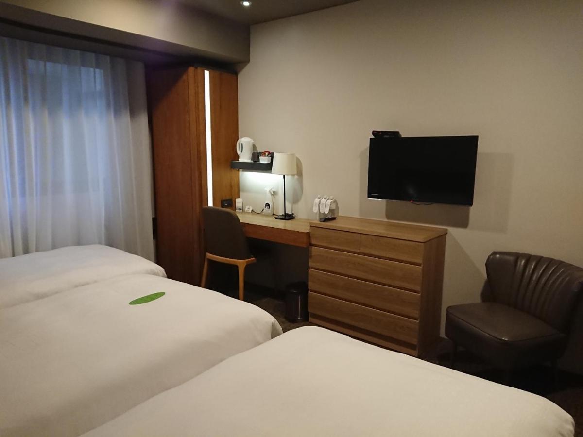 Simple + Hotel Taipei Extérieur photo