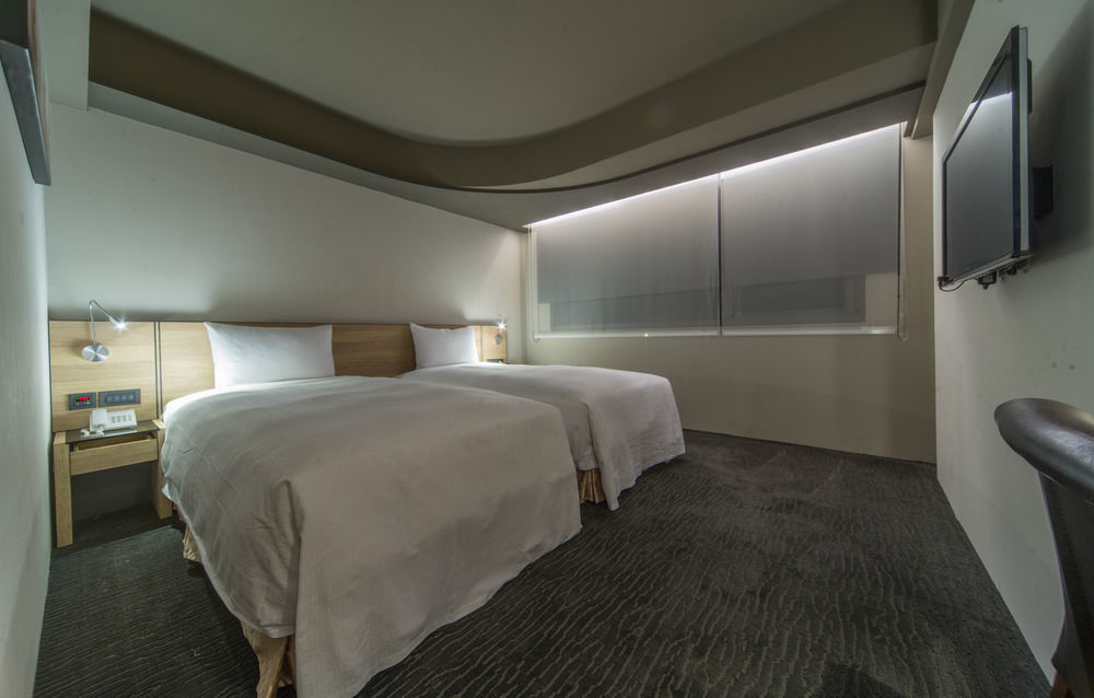 Simple + Hotel Taipei Extérieur photo