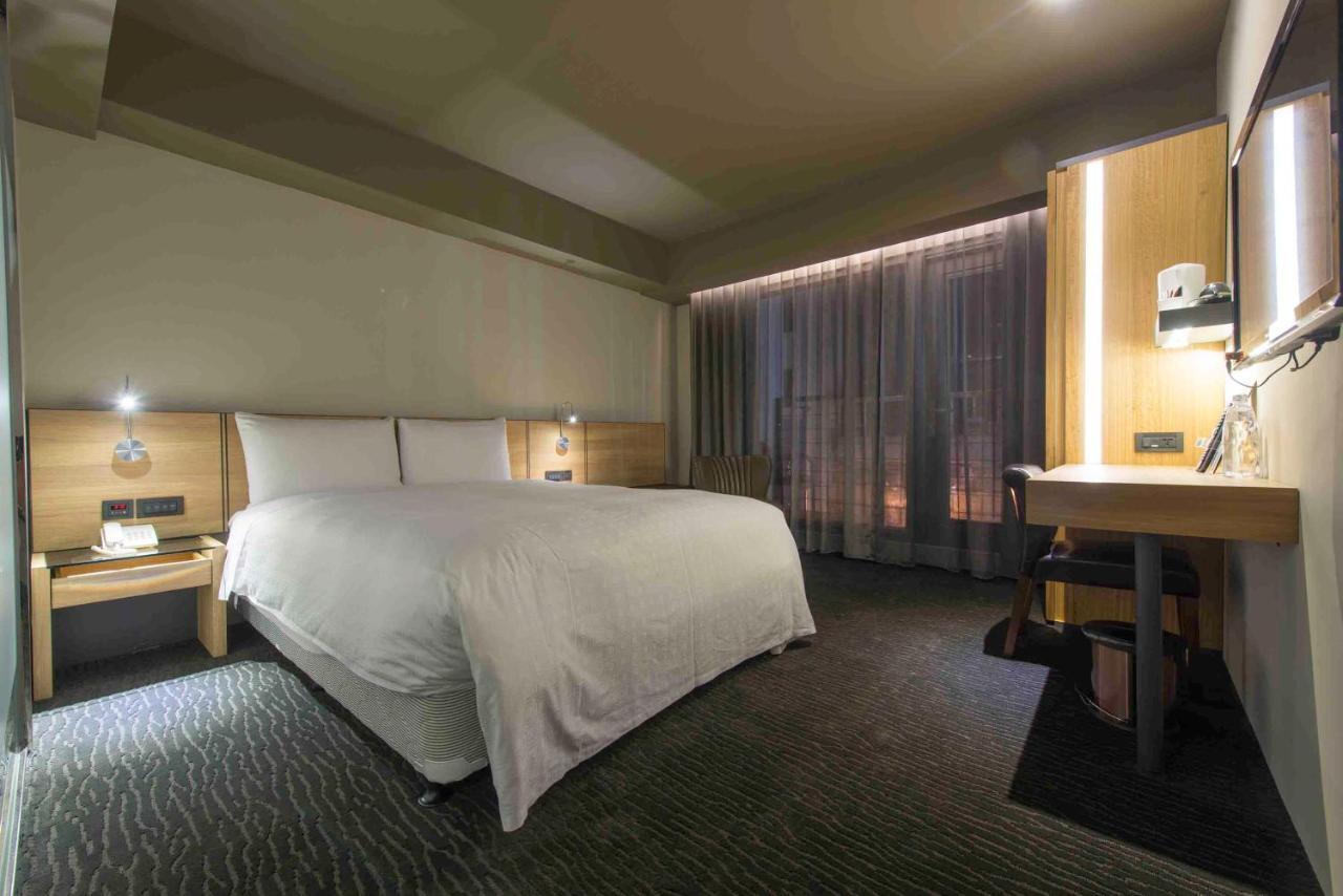 Simple + Hotel Taipei Extérieur photo